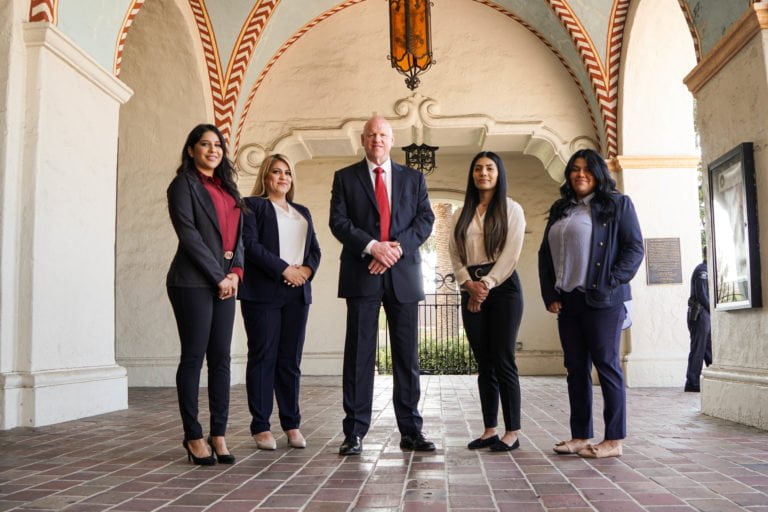 Abogados De Inmigración En Fresno